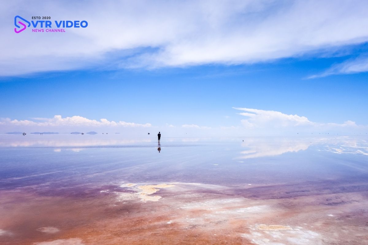 Salar de Uyuni, Bolivia: Natural Marvel